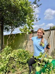 Emilia Chow from Tallents Solicitors volunteers at the Newark Emmaus Trust
